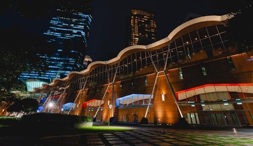 Façade Lighting - A Unified Event Identity