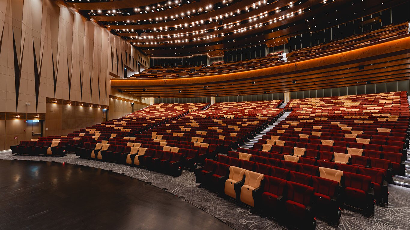 Large Scale Meetings