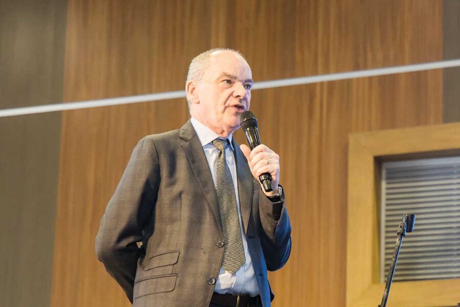 Supporting Events with International Ambitions