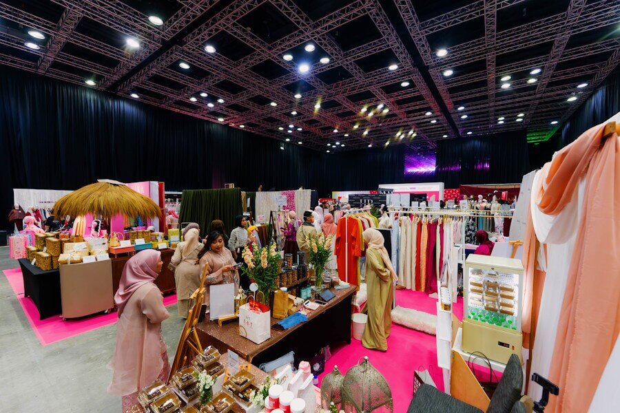 Supporting Industry Conversations Beyond the Exhibition Floor