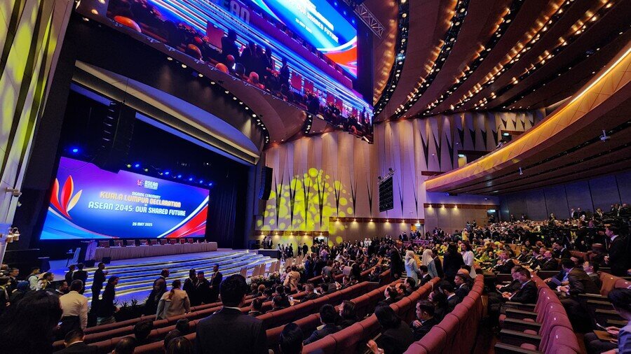 Large Meeting Rooms